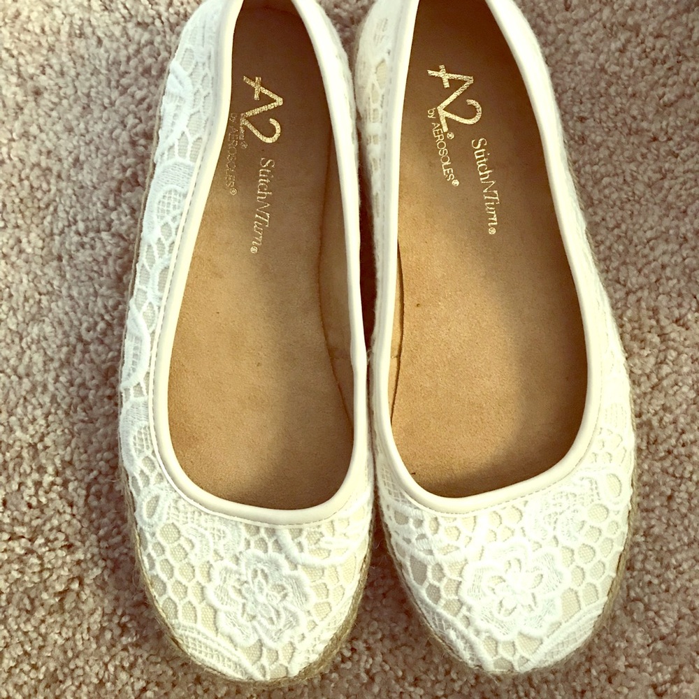 A2 white lace flats